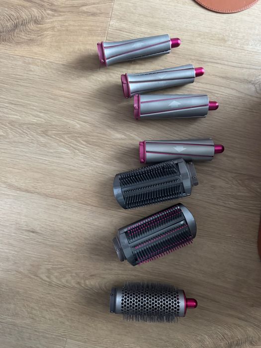 Продам стайлер Dyson airwrap complete