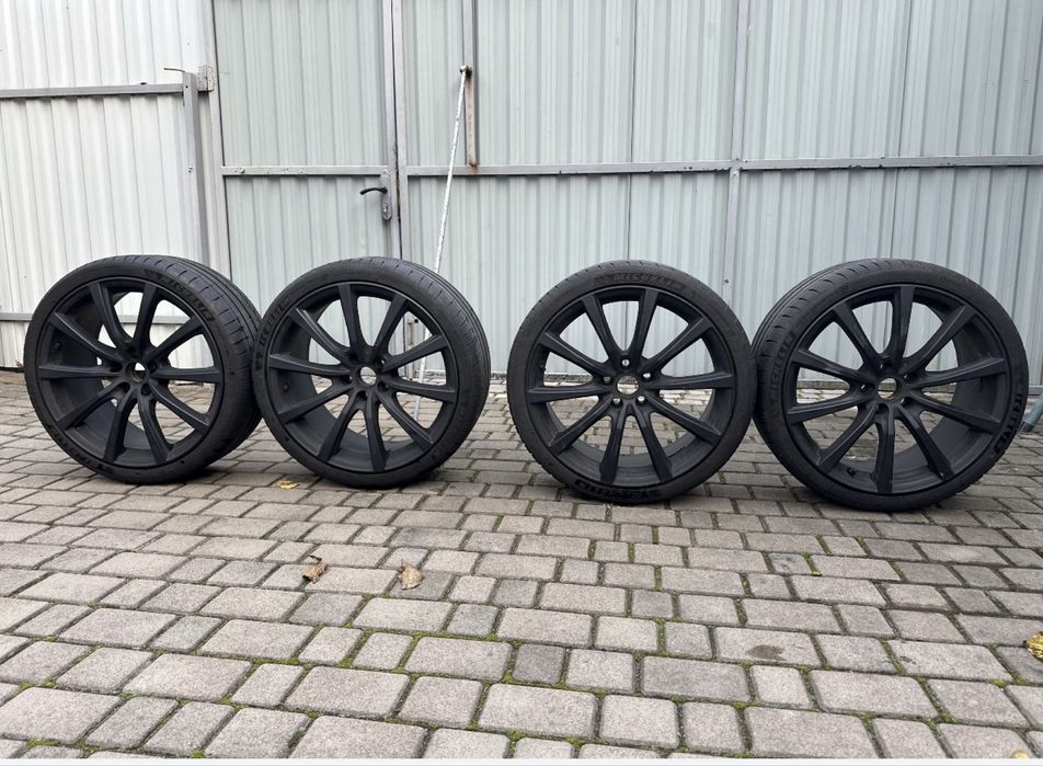 235/35.   20. В хорошому стані ціна за одне колесо