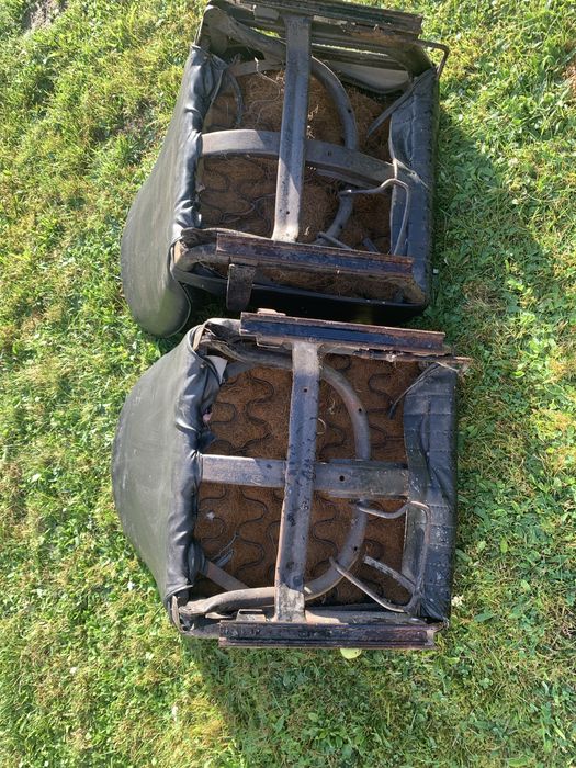 Komplet  foteli do fiata 126p,