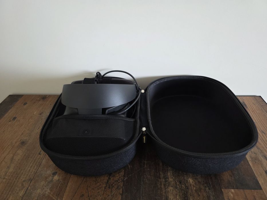 Oculus Rift S com caixa