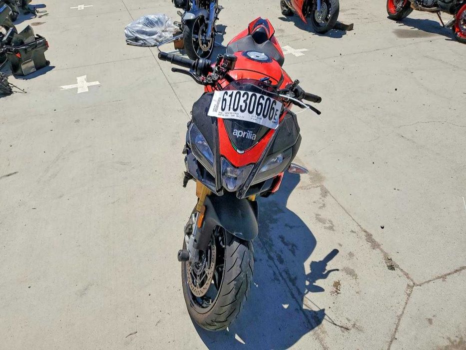 2019 aprilia tuono v4