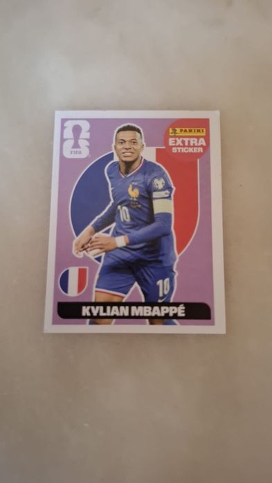 Mbappe legend roxo