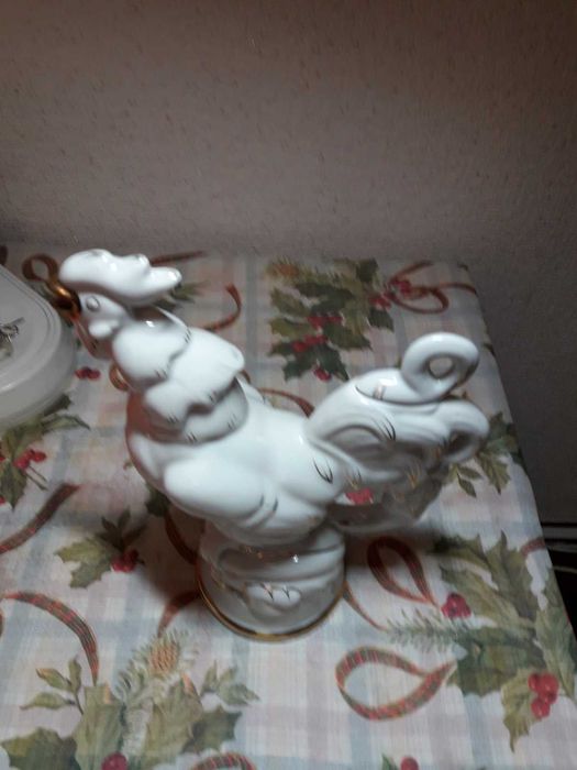 Продам статуэтки Петух