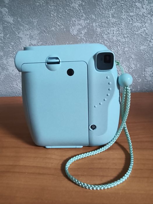 Фотоапарат миттєвого друку Fujifilm Instax Mini 8