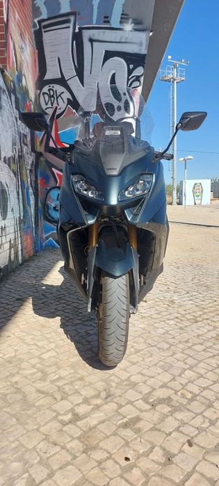 Yamaha TMAX  Tech Max