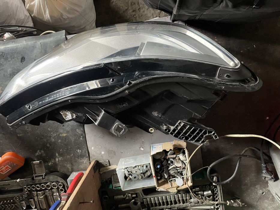 Фара права Audi A6 C7