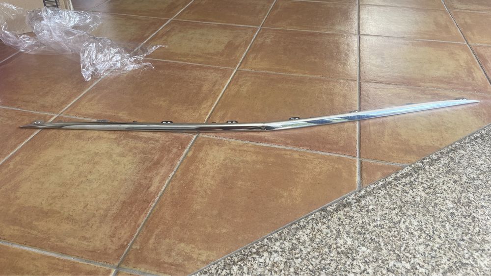 Friso parte de baixo pára-choques dianteiro classe A (W176)