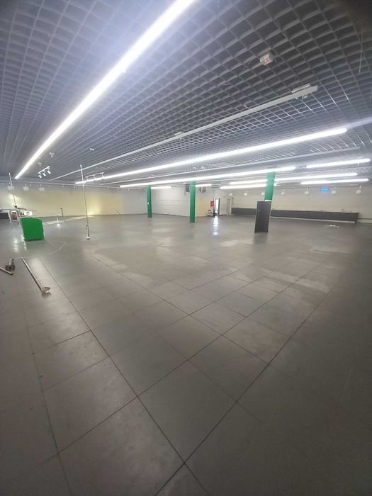 Do wynajęcia lokal handlowo usługowy 600m2 w Grójcu