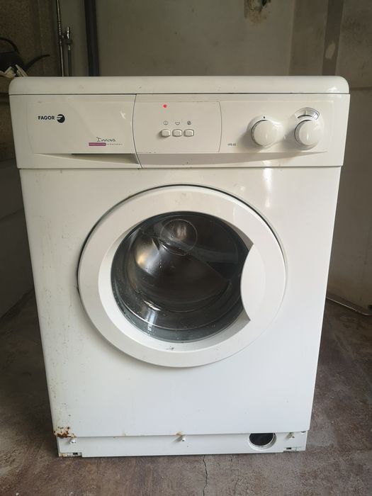 Máquina de lavar roupa