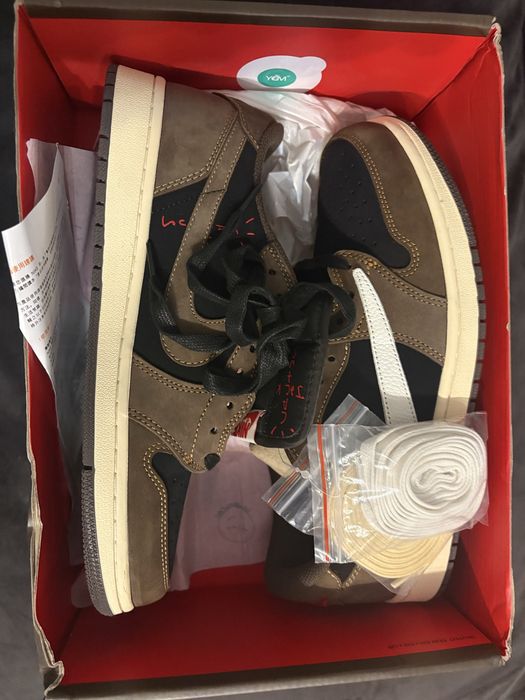 Air jordan 1 travis scott