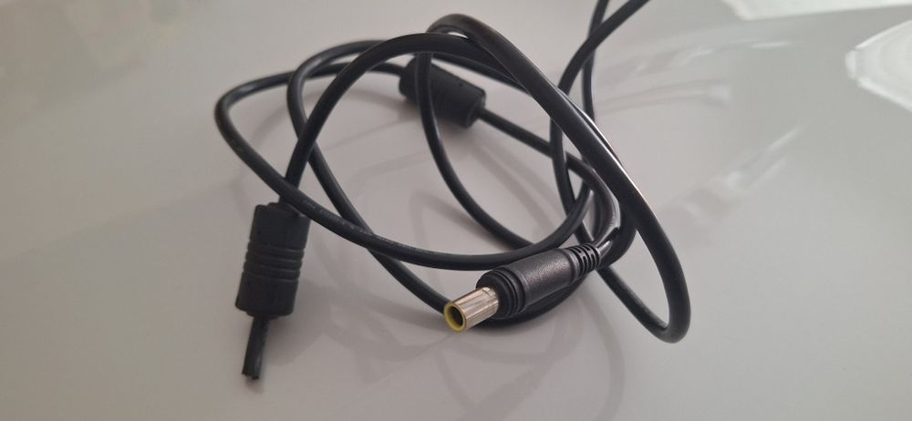 Electronic Cable447358104219822080