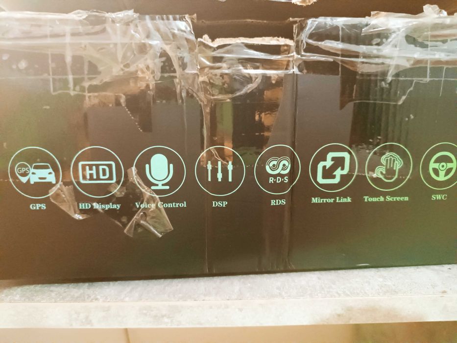 Car radio and android screen