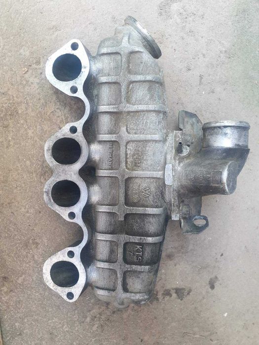 Впускний колектор Golf 2 1.6 td