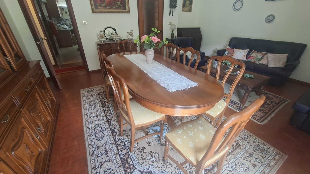 Mobília de Sala de Jantar em madeira de castanho