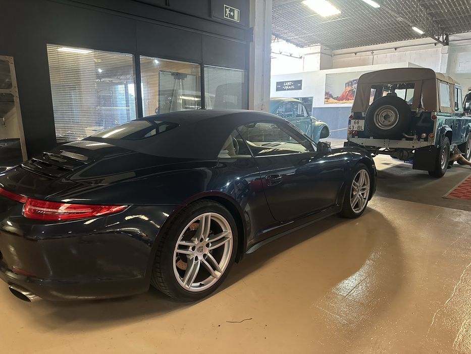 Porsche 911 Carrera 4