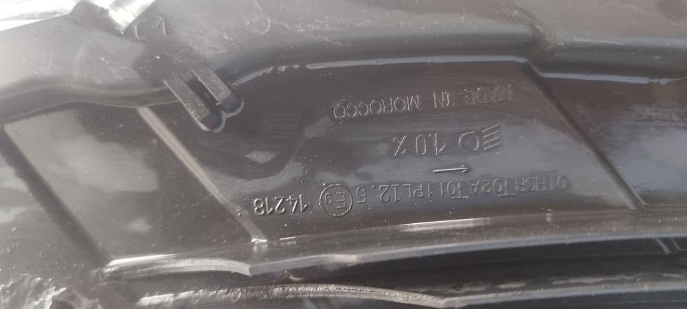 Фара передня права citroen c-elysee рестайлінг 17-