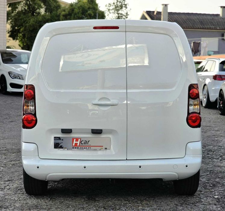 PEUGEOT PARTNER L1 1.6HDI 100CV "AUTOMÁTICA" "IVA DEDUTÍVEL" 3 LUGARES