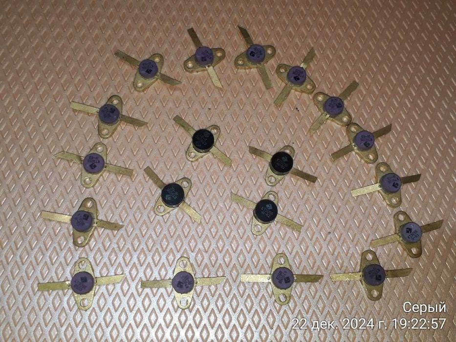 Транзисторы КТ909Б