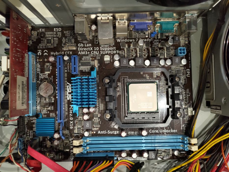 Материнская плата ASUS,DDR3,AMD