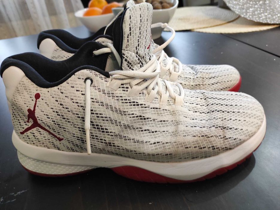 super buty sportowe JORDAN rozm. 45 / 29 cm. do koszykówki i nie tylko