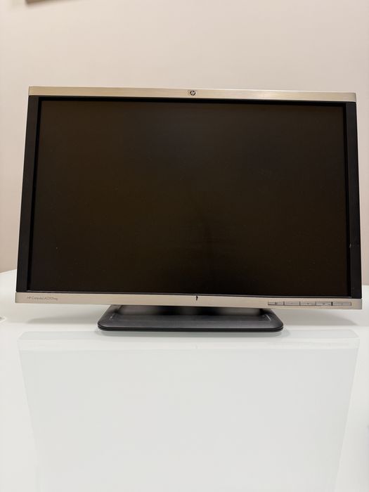 Monitor HP 22” compaq LA2205wg