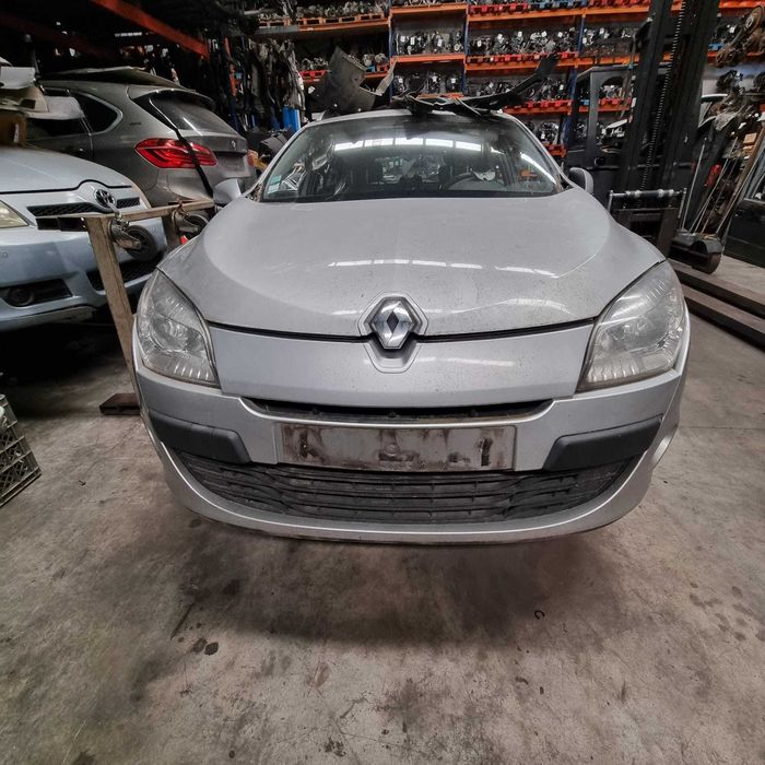 Megane 3 sw PARA PEÇAS!!
