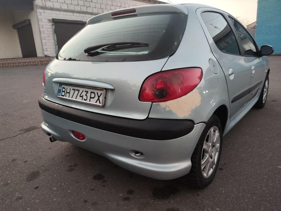 Продам Peugeot 206