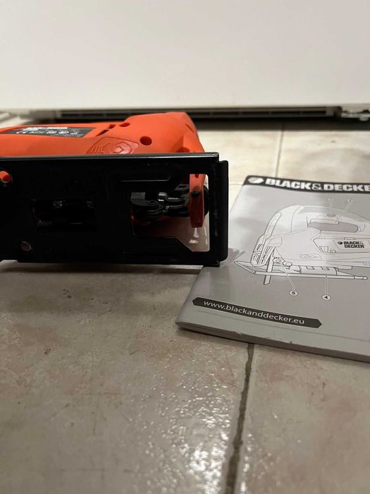 Serra vertical (Tico tico) Black & Decker