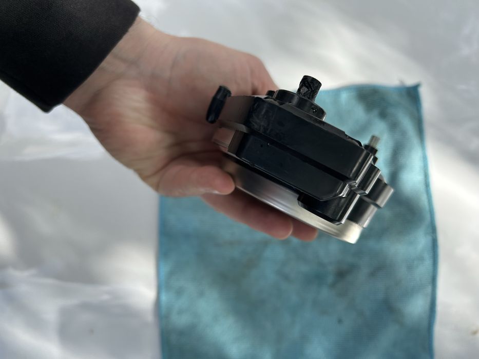 Продам панель приборов yamaha yzf-r1 2004-2006 rn12