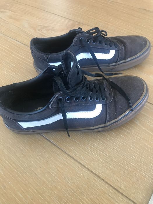 Ténis Vans 42, de cor preta