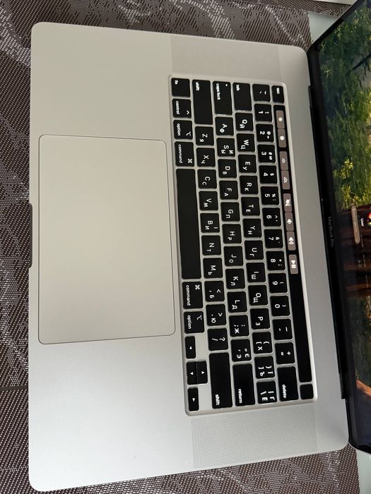 Macbook Pro 16-inch 512gb