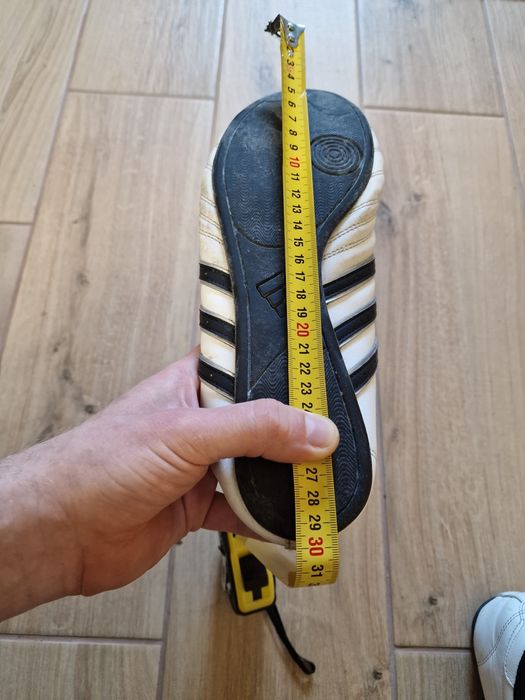 Кросівки Adidas білі шкіряні 44 розмір