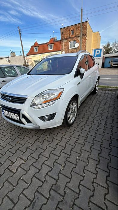 Ford Kuga biały