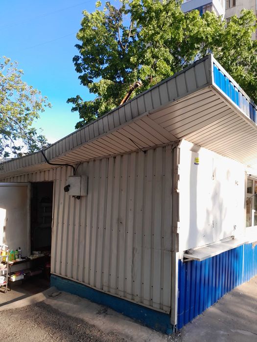 Аренда киоска, первые 3 мес. по 1700 гр. Запорожье,пр.Моторостроителей