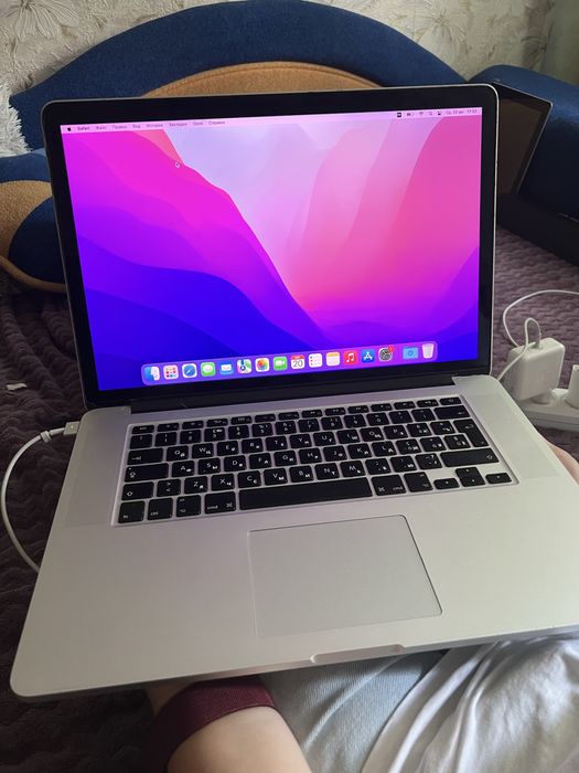 Продам Macbook Pro 15