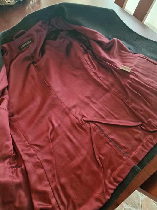 Casaco cinzento escuro