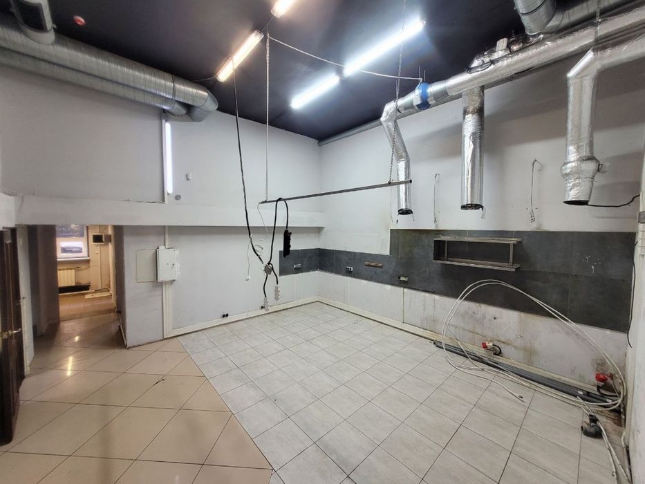 Аренда приміщення фасад 165м2 клініка стоматологія Липки Арсенальна