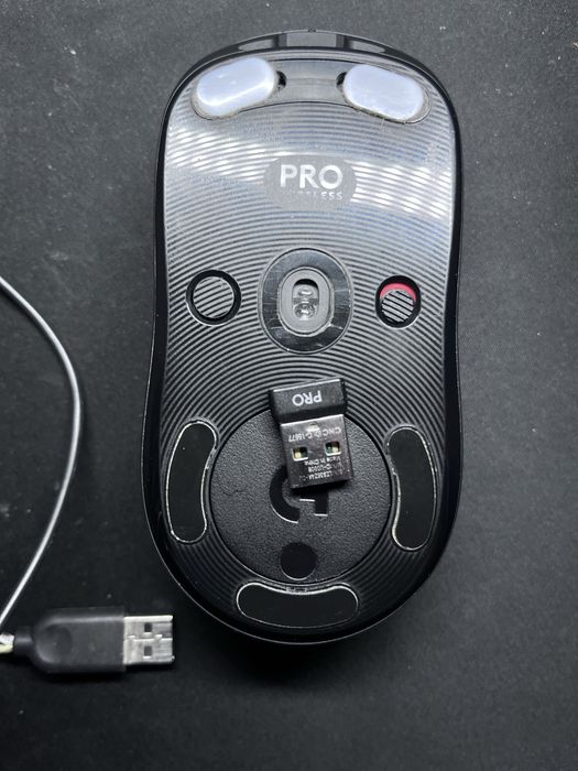 Logitech g pro.