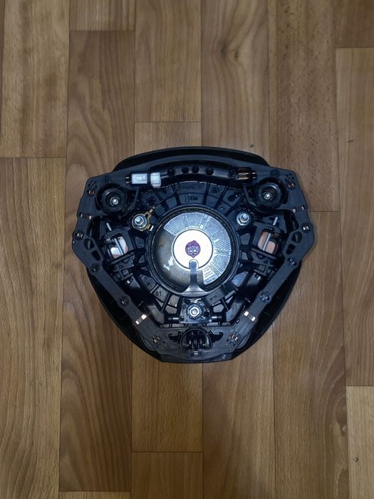 Подушка безопасности руля керма Airbag Опель комбо Opel Combo б/у