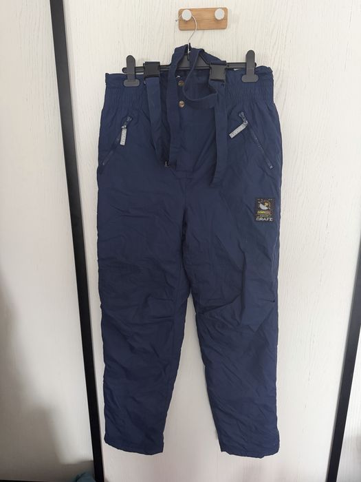 Granatowe spodnie sniegowce na narty sanki ferie zimowe szelki  craft