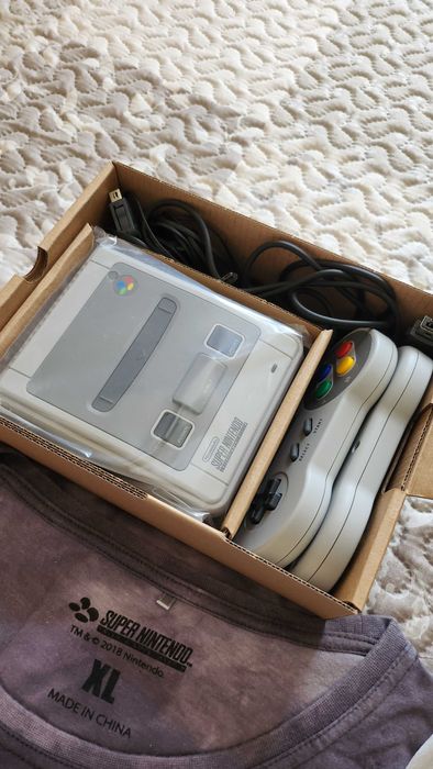 SUPER NINTENDO MINI, like new, with invoice64171724340739122