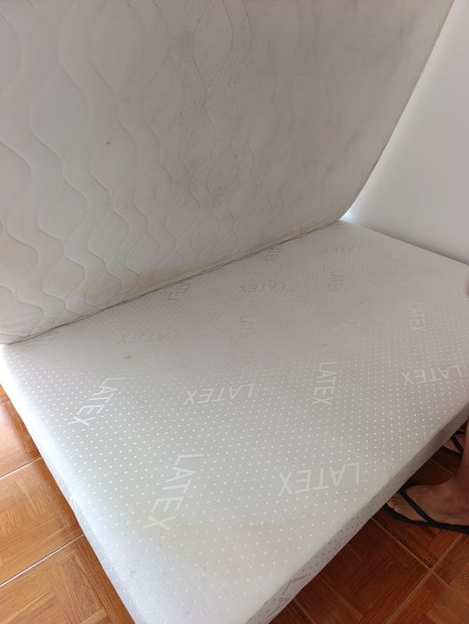 Cama casal  com colchão