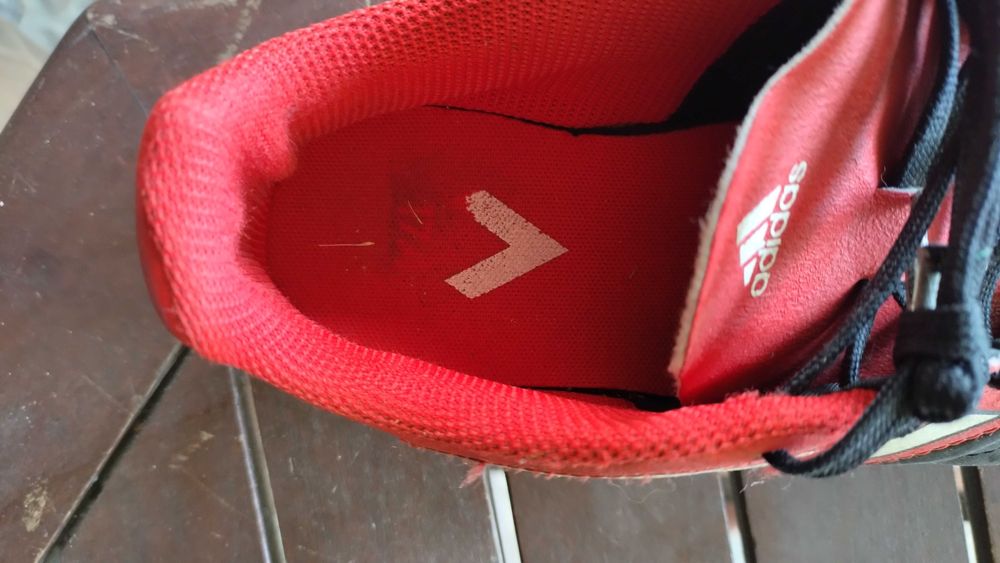 Sapatilhas Adidas como novas - Portes Grátis