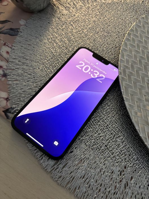 Sprzedam iPhone 13 128GB – stan bardzo dobry!