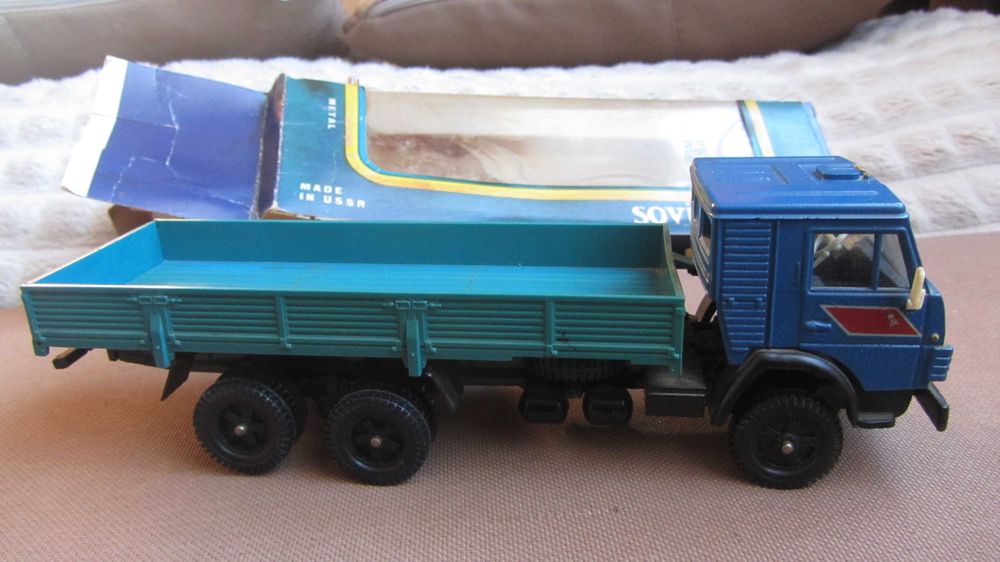 Машинка, автомодель КАМАЗ 53212 ,коробка + набір міні авто часів ссср.