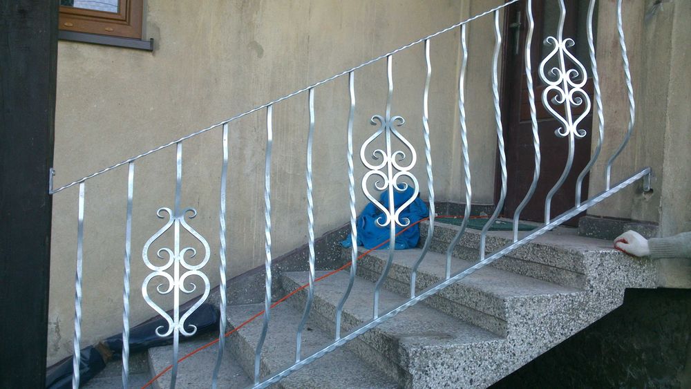 balustrady produkcja montaż , spawanie