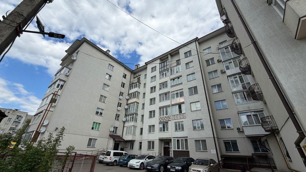Продаж великої 3-кім. квартири 88 м Лапаївка Дорошенка, 7