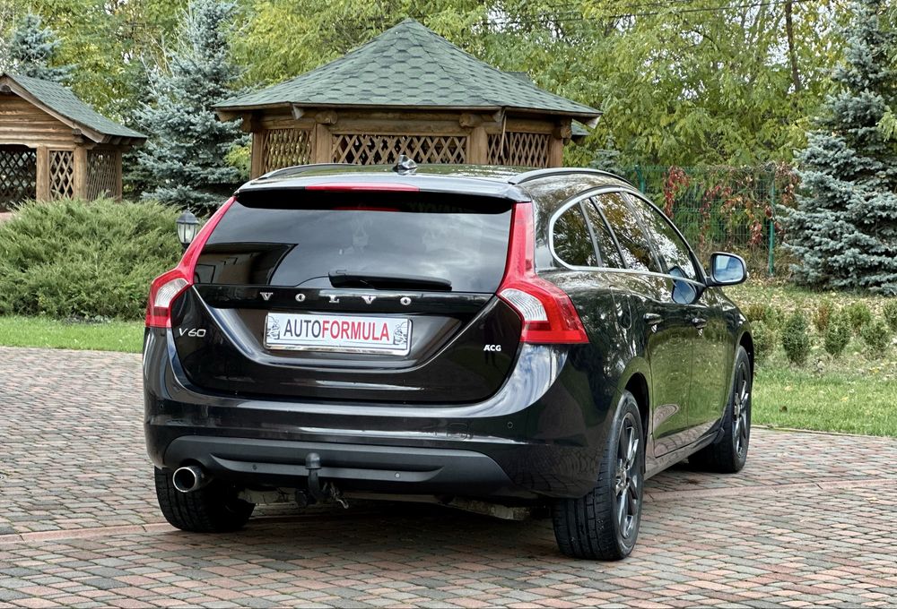 Volvo V60 2013 рік 1.6 diesel