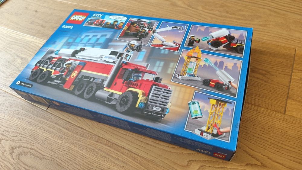 LEGO City 60282 Strażacka jednostka dowodzenia