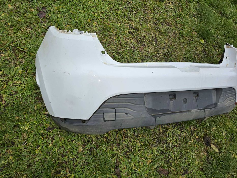 zderzak tył Renault Clio 4 IV